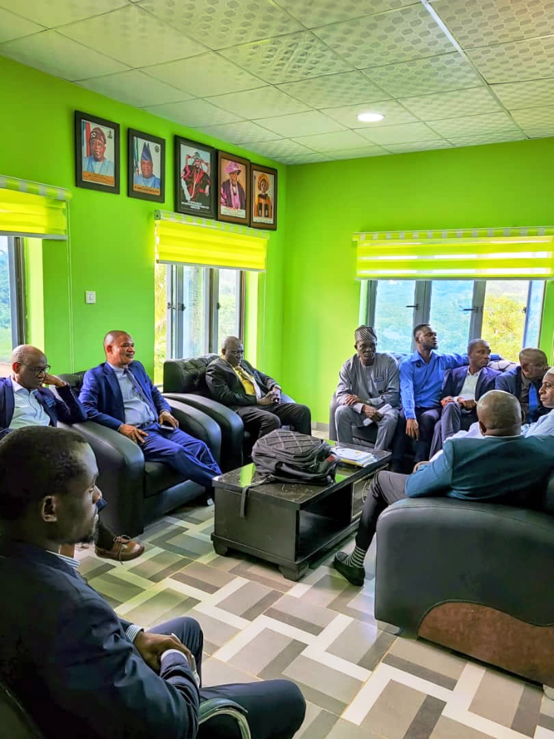 University officials meeting with the MDCN delegation